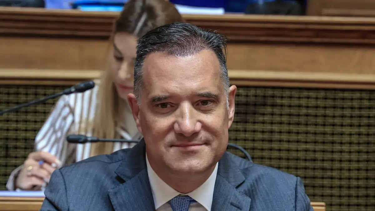 Άδωνις Γεωργιάδης ανακοινώνει νέα εργασιακή νομοθεσία για 16ωρη εργασία