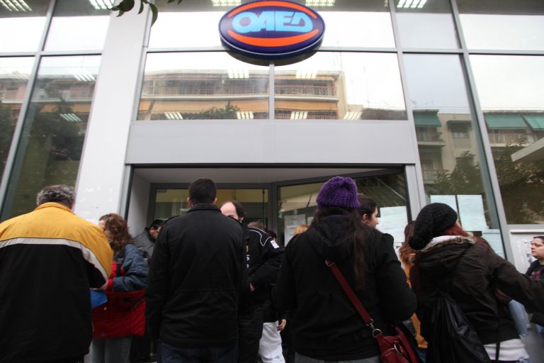 Νέοι επιχειρηματίες ξεκινούν τη δική τους επιχείρηση με επιδότηση ΔΥΠΑ