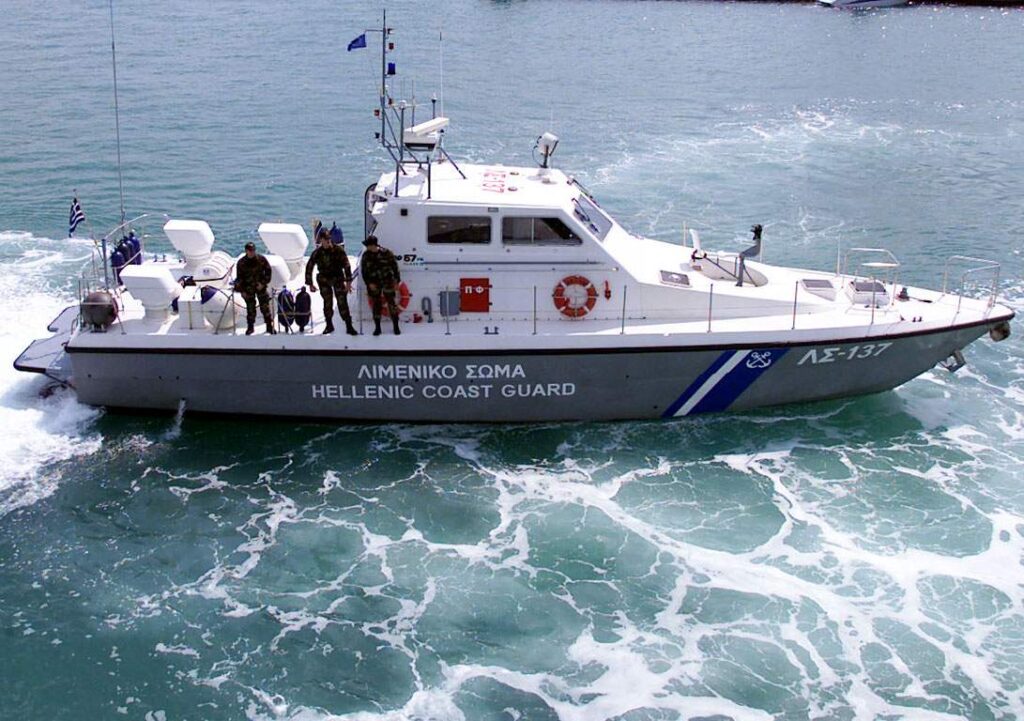 Διακομιδή βρέφους από την Αίγινα με σκάφος του Λιμενικού
