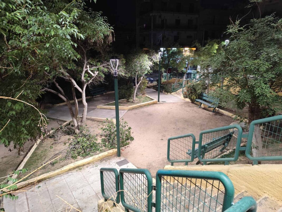 Φωτισμός πλατειών Περάματος – έργο Λαγουδάκου