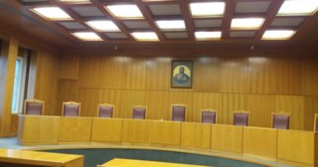 Στέρηση μισθού σε εκπαιδευτικούς – Αντιδράσεις ΕΛΜΕ Πειραιά