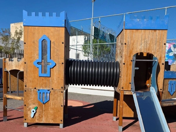 Κορυδαλλός παιδική χαρά σπαθί παρεξήγηση