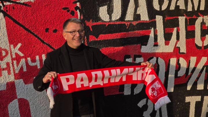 Τάκης Λεμονής σε πάγκο ποδοσφαιρικής ομάδας