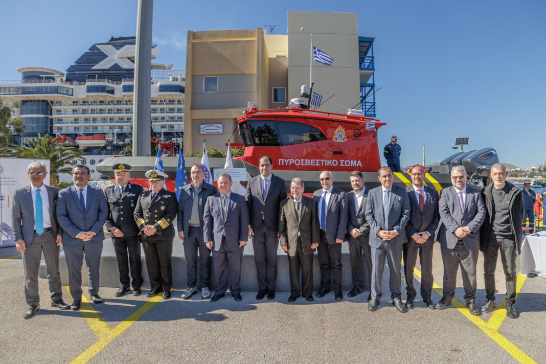 Παραλαβή νέων πυροσβεστικών ταχύπλοων στον Πειραιά