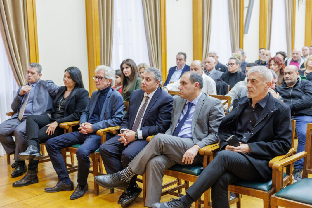 Ο Δήμαρχος Πειραιά Γιάννης Μώραλης στην εκδήλωση του Εμπορικού Συλλόγου Πειραιώς στο ΕΒΕΠ