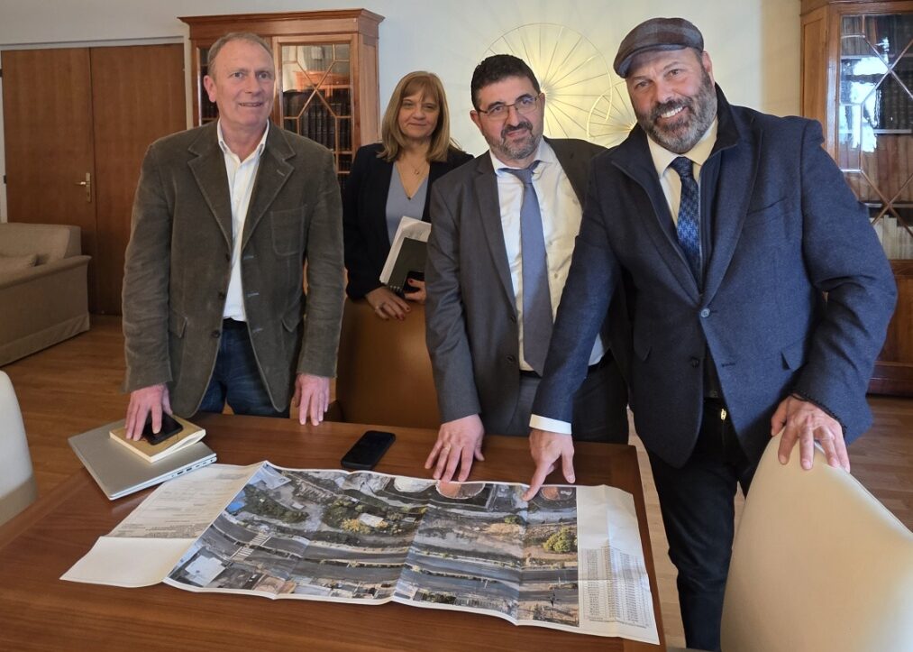 Συνάντηση Δημάρχου Περάματος με τη διοίκηση της ΣΤΑΣΥ για αξιοποίηση χώρων στο Ικόνιο