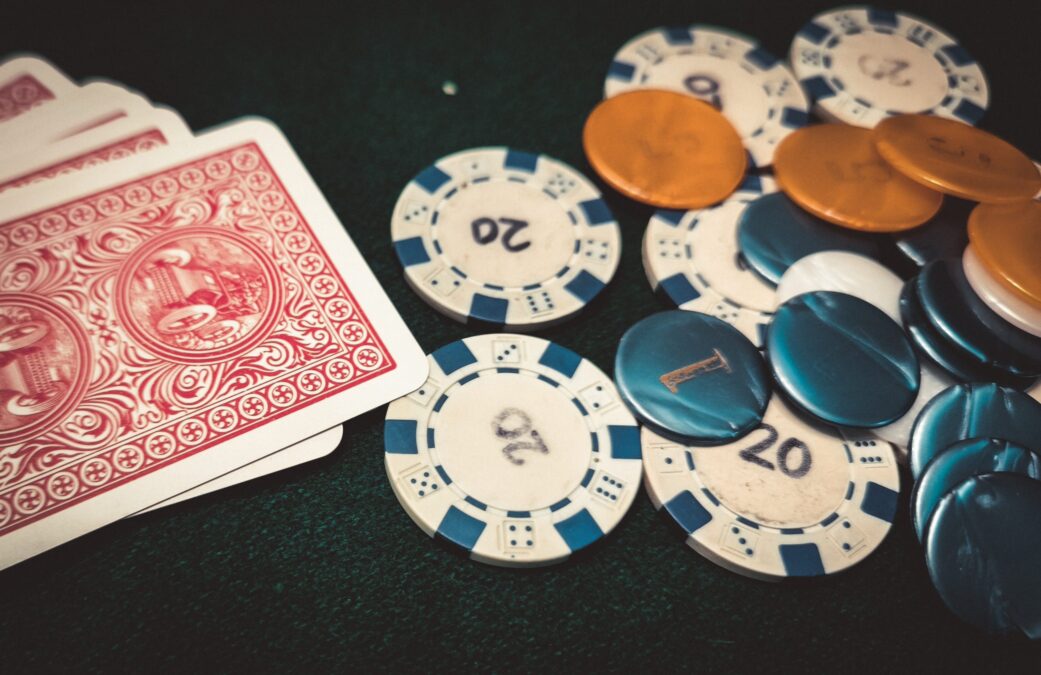 Παράνομος τζόγος – επιχείρηση της ΕΛΑΣ με συλλήψεις