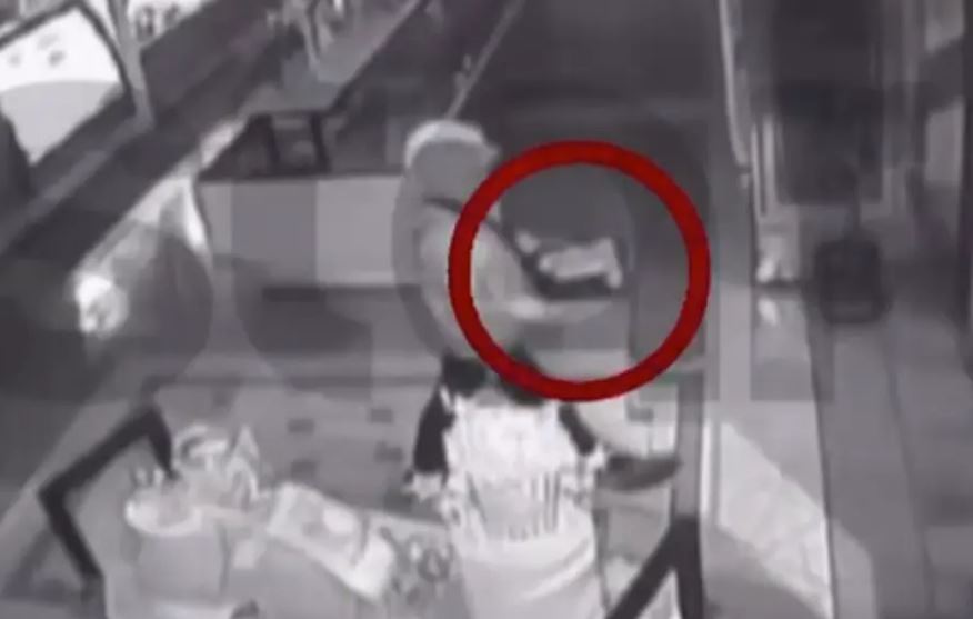 διάρρηξη φούρνου Κερατσίνι γαλακτομπούρεκο