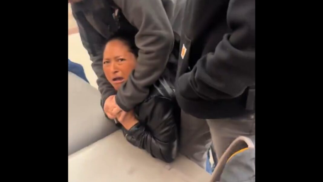 ICE σύλληψη γυναίκας Σαν Φρανσίσκο αεροδρόμιο