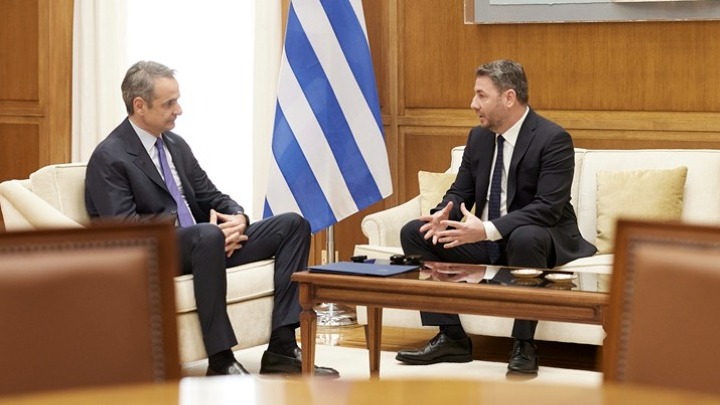 Συνάντηση Μητσοτάκη Ανδρουλάκη στη Βουλή για Ιράν