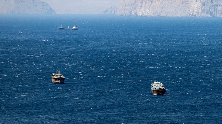 Στενό του Χορμούζ κρίση πετρελαίου
