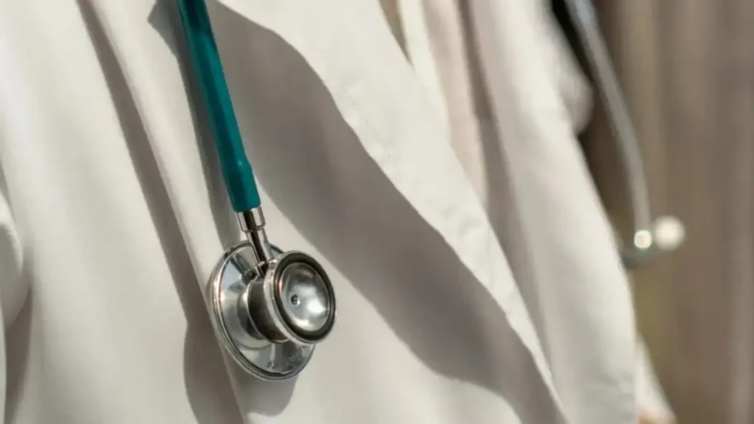 giatros-ygeia-istock-1200x675 παραπομπές σε ειδικούς γιατρούς σύστημα υγείας